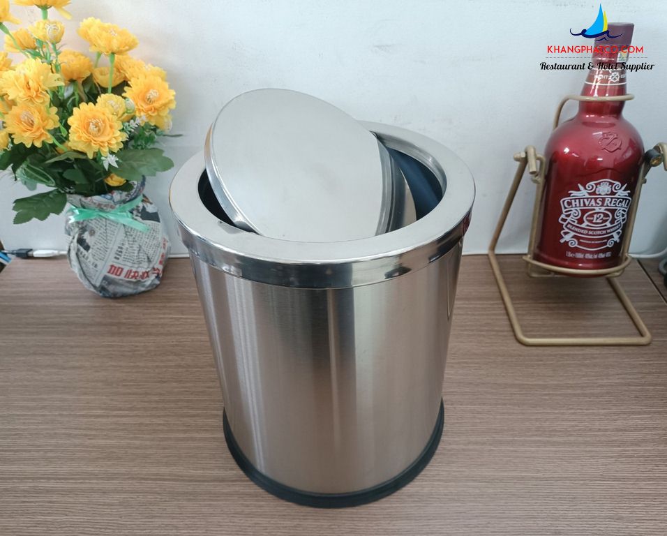 Địa chỉ bán thùng rác inox tiền sảnh tại Quy Nhơn, Phú Yên, Nha Trang Thung rac trong phong nap lat xoay A36 J .6 - Địa chỉ bán thùng rác inox tiền sảnh tại Quy Nhơn, Phú Yên, Nha Trang
