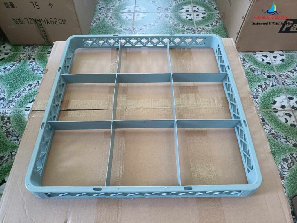 z3744899499286 fe93fd5d5affe03dc6b3a0a5f6888610 1024x768 - Rack nối 9 ngăn GX-061A-9