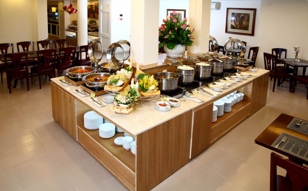 don vi cung cap dung cu buffet uy tin tai Quy Nhon 1024x633 - Đơn vị cung cấp c&ocirc;ng cụ, dụng cụ nh&agrave; h&agrave;ng ở Quy Nhơn - Ph&uacute; Y&ecirc;n - Quảng Ng&atilde;i - Huế - Nha Trang