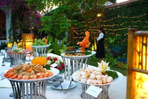 tiệc buffet ngoài trời