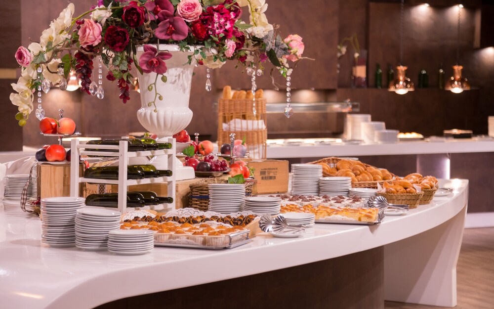 dung cu tiec buffet - Quy tr&igrave;nh l&agrave;m việc của nh&acirc;n vi&ecirc;n phục vụ tiệc buffet